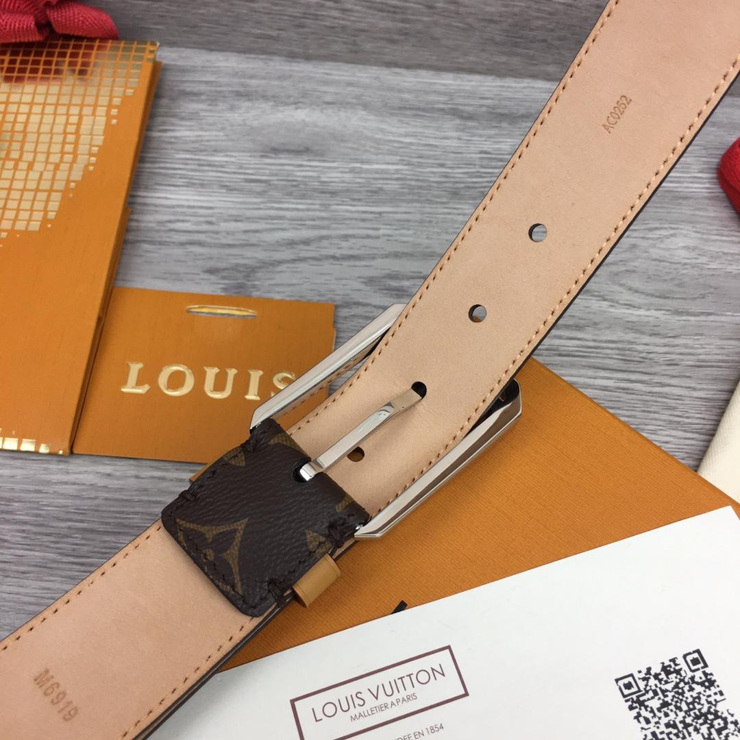 Louis Vuitton 35MM Belt - FashionPlug