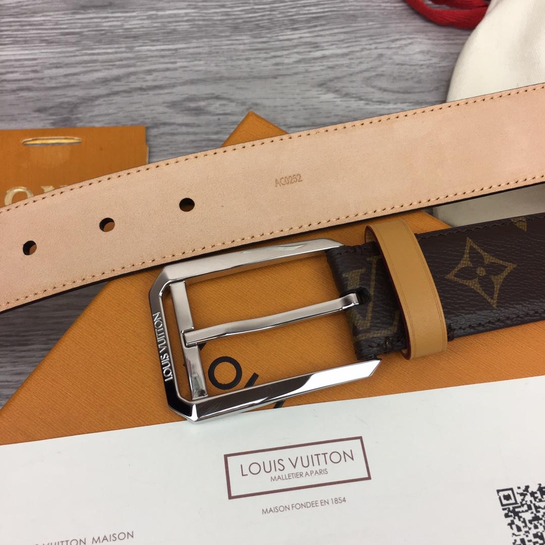 Louis Vuitton 35MM Belt - FashionPlug