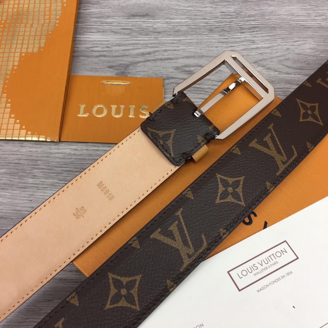Louis Vuitton 35MM Belt - FashionPlug