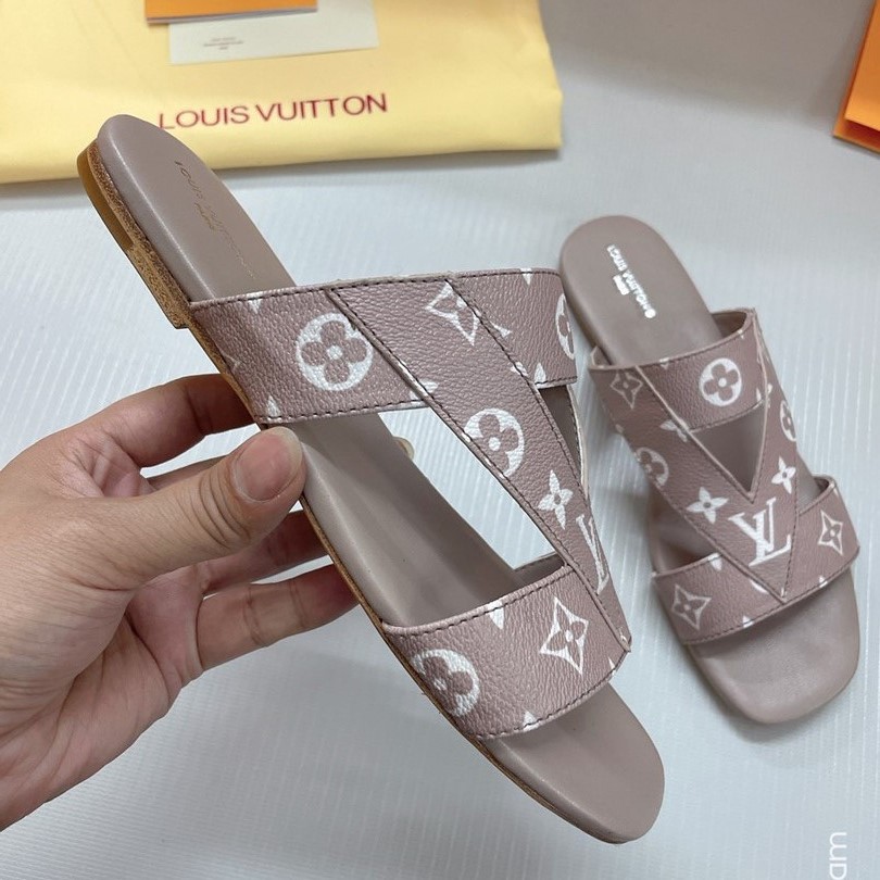 Louis Vuitton Monogram Sandal      - FashionPlug
