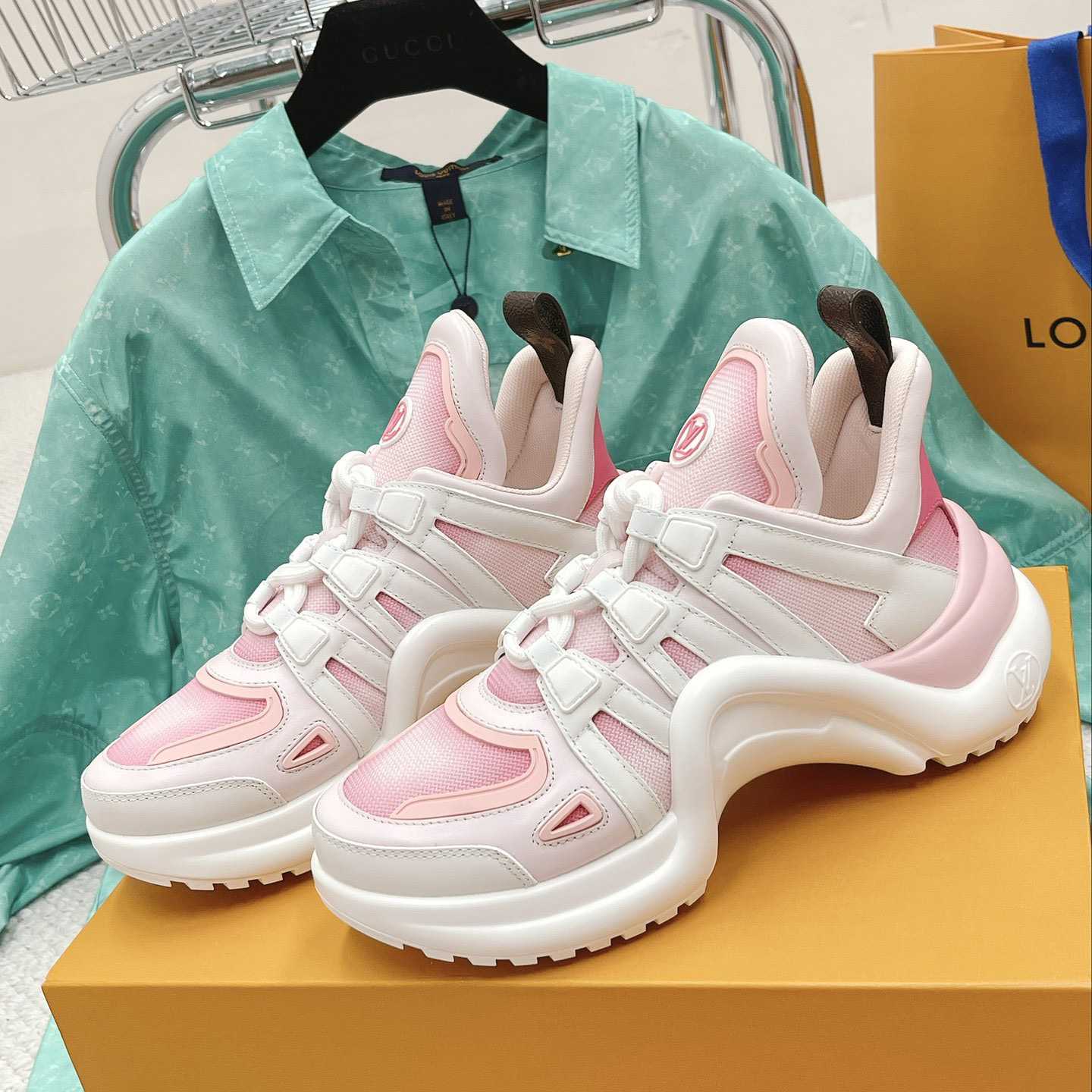 Louis Vuitton LV Archlight Sneaker      - FashionPlug