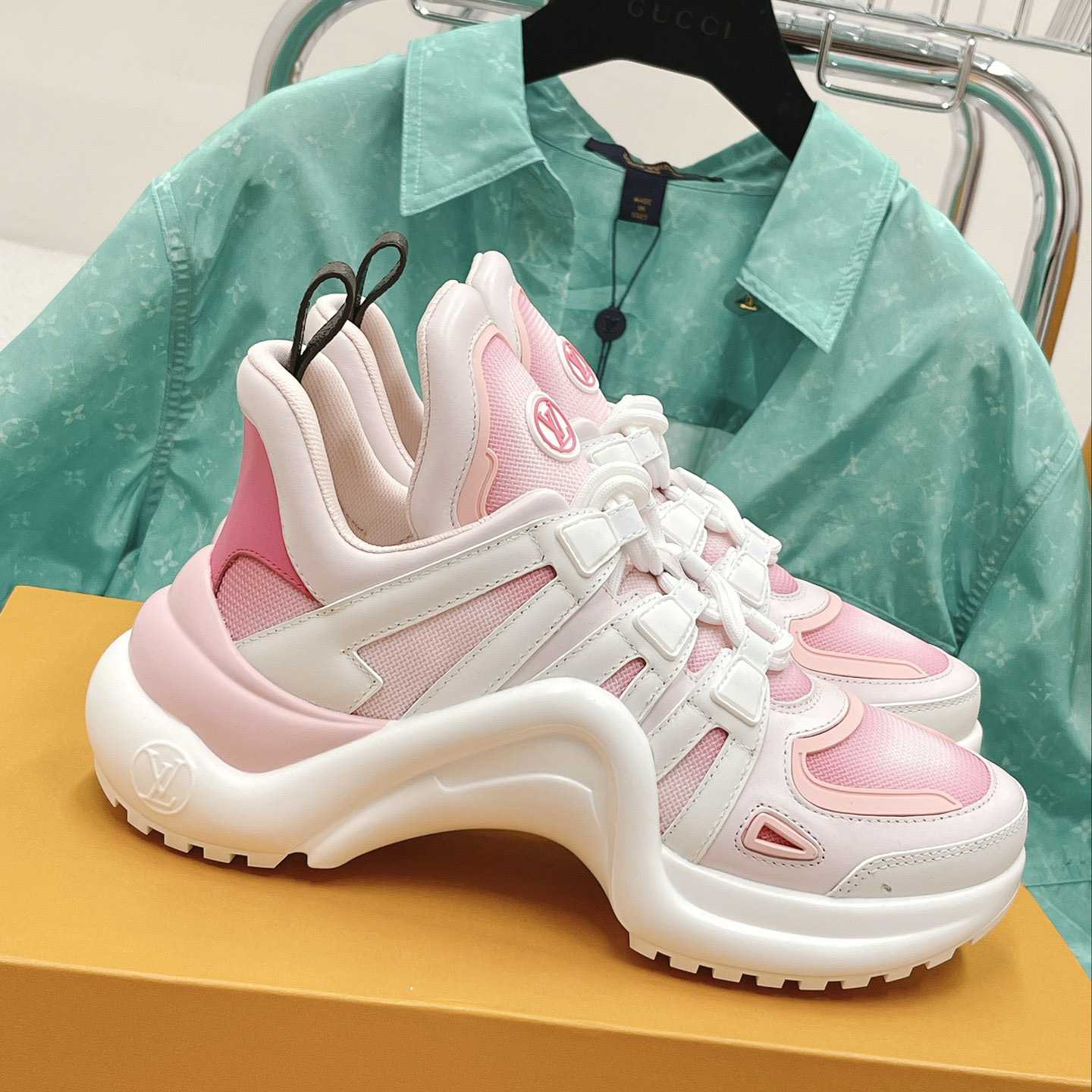 Louis Vuitton LV Archlight Sneaker      - FashionPlug