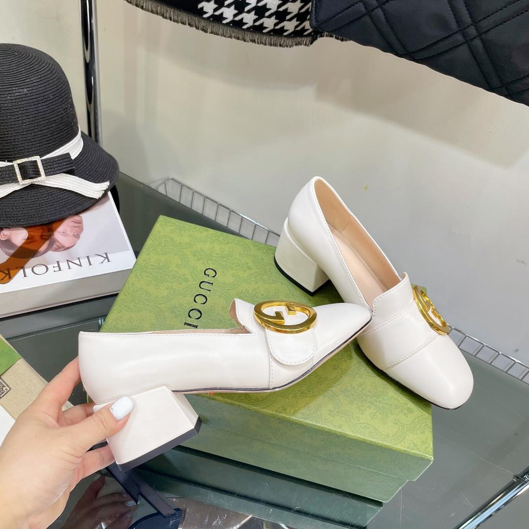 Gucci Blonde Women's Mid-heel Pump - FashionPlug