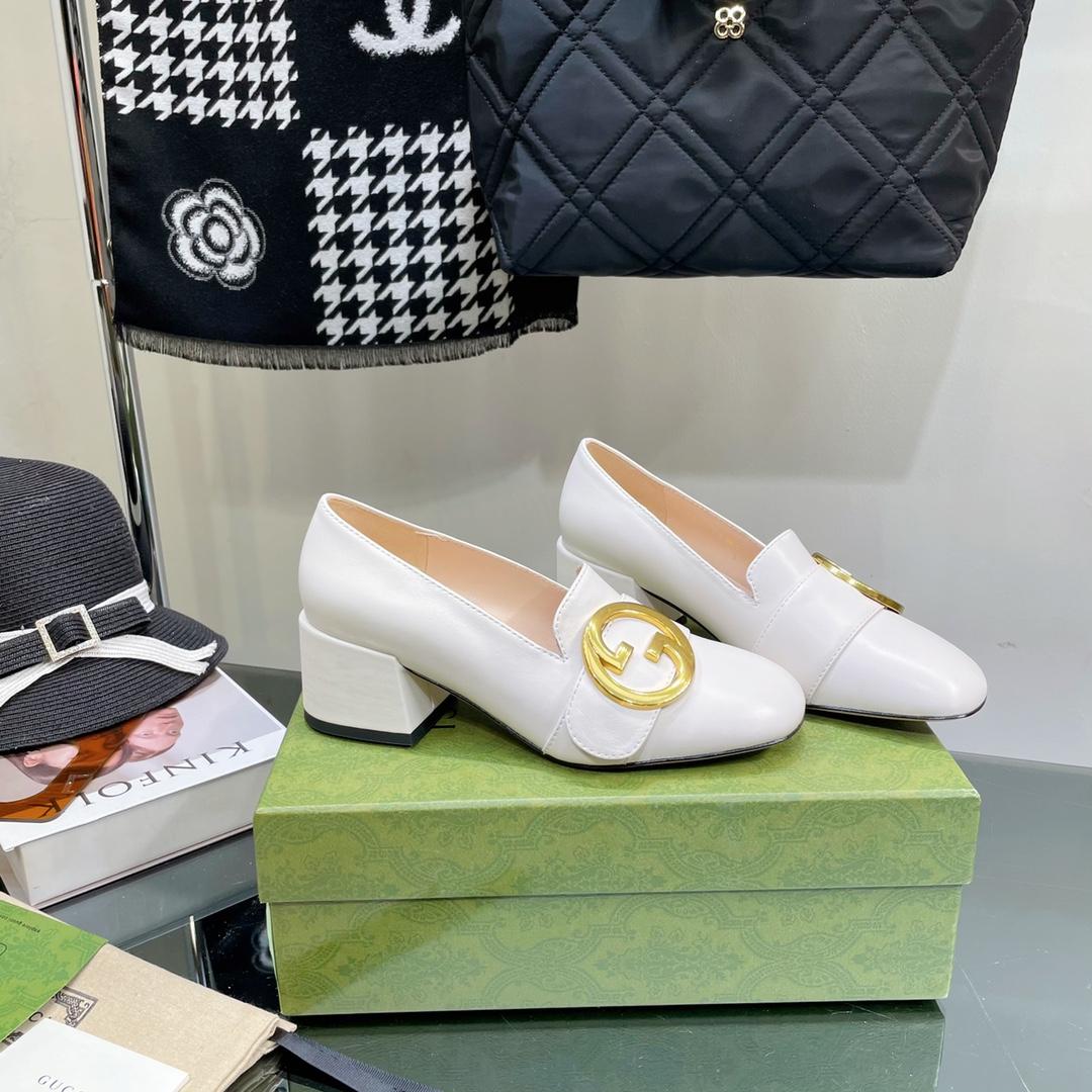 Gucci Blonde Women's Mid-heel Pump - FashionPlug