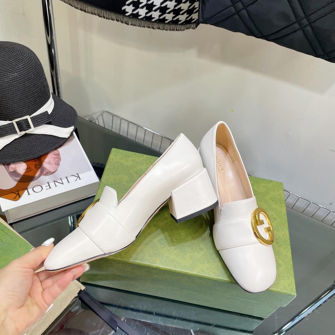 Gucci Blonde Women's Mid-heel Pump - FashionPlug