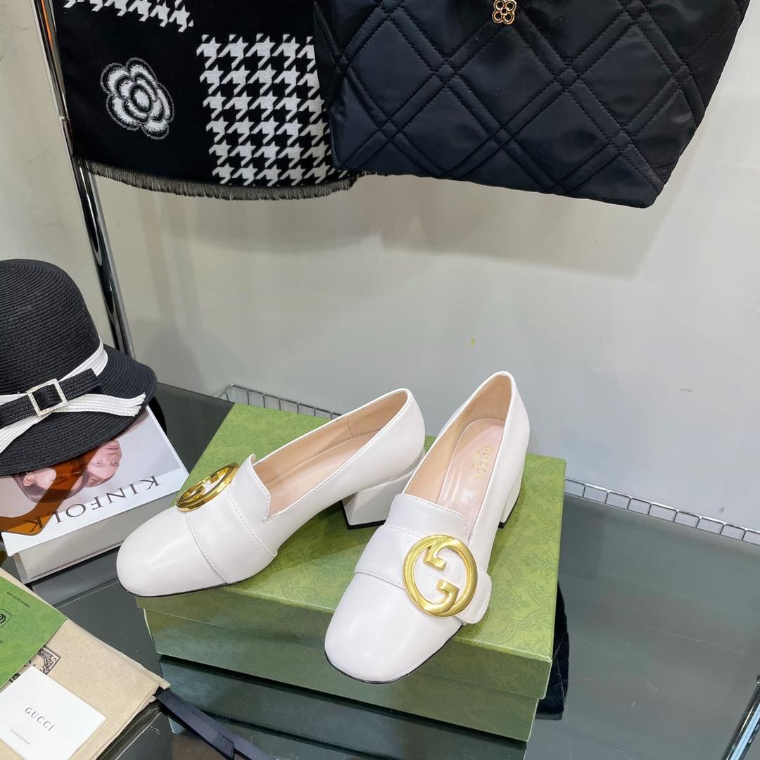 Gucci Blonde Women's Mid-heel Pump - FashionPlug