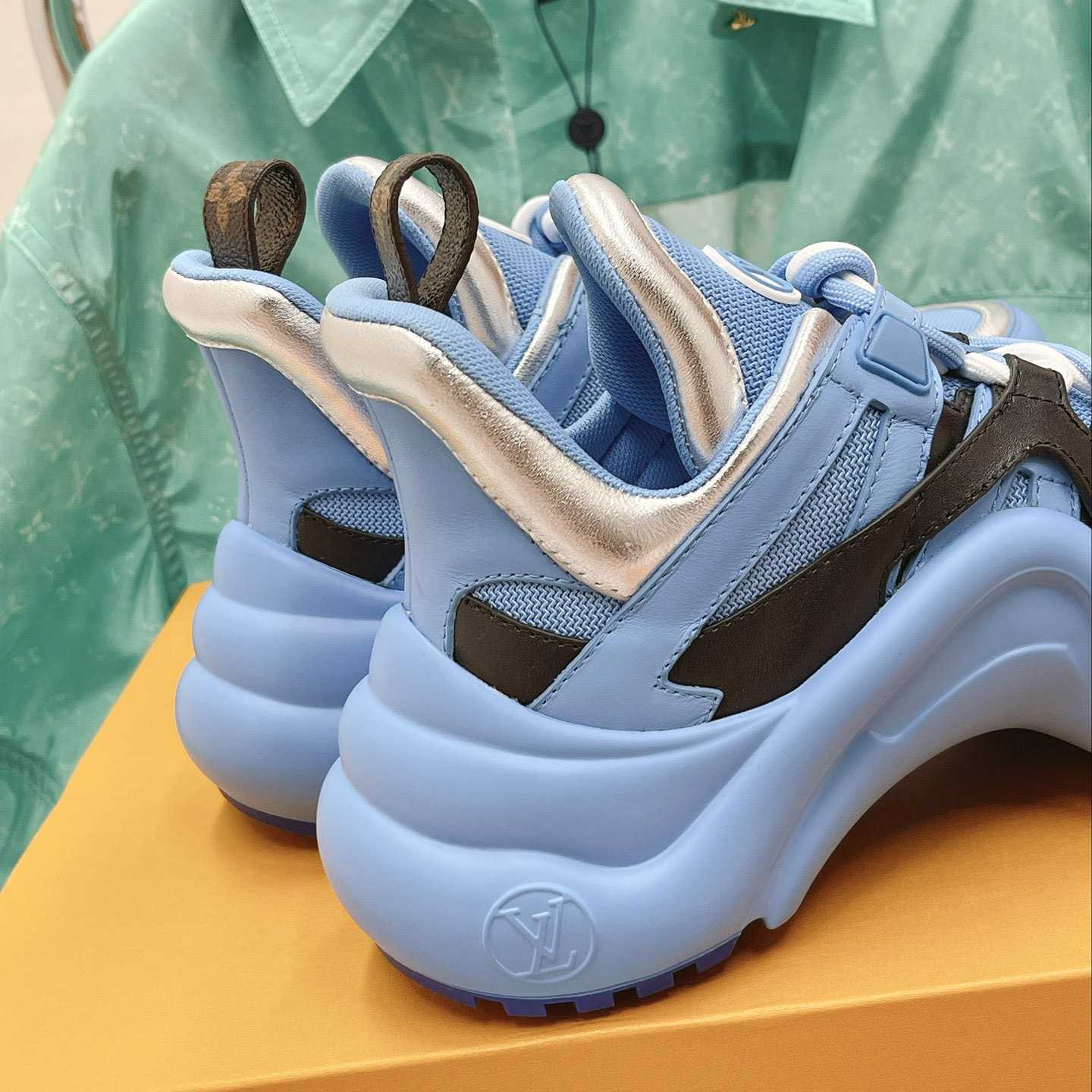 Louis Vuitton LV Archlight Sneaker      - FashionPlug