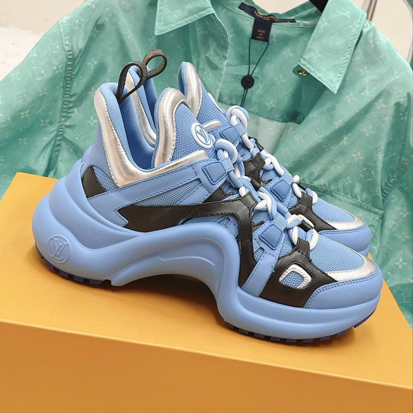 Louis Vuitton LV Archlight Sneaker      - FashionPlug