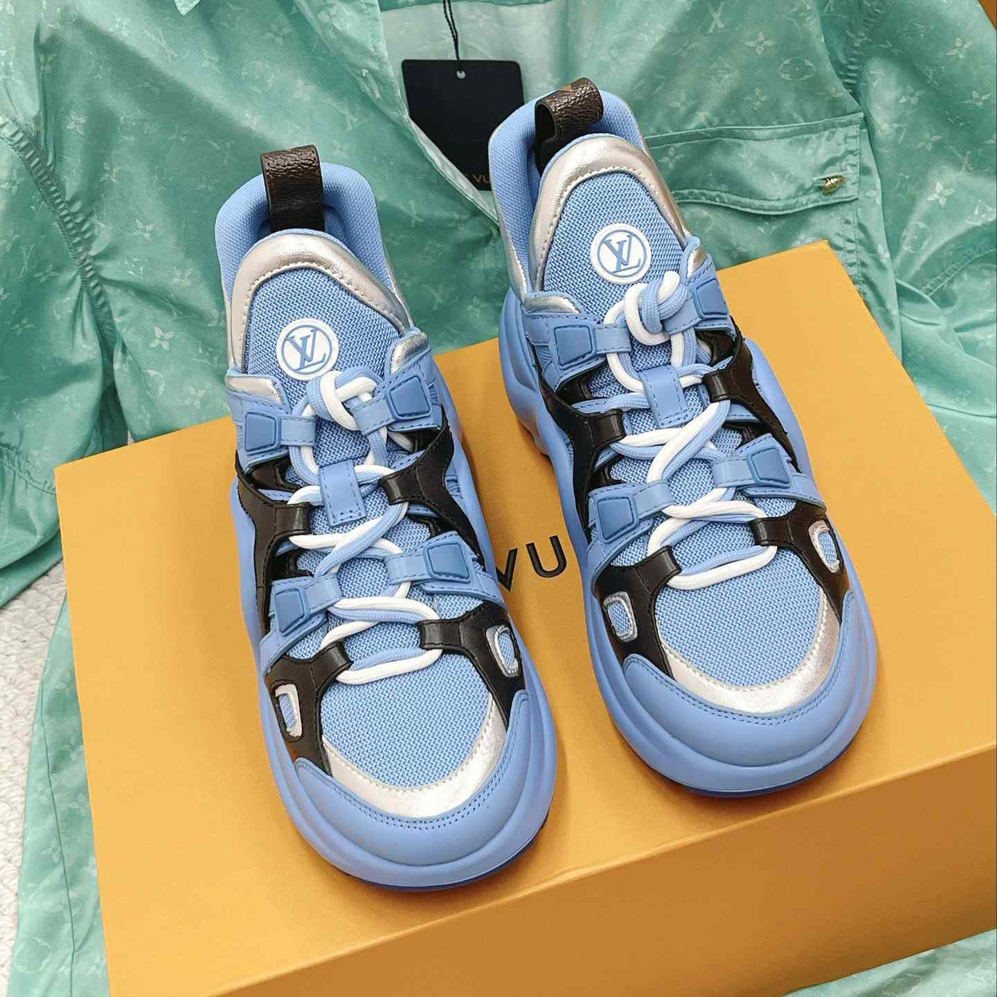 Louis Vuitton LV Archlight Sneaker      - FashionPlug