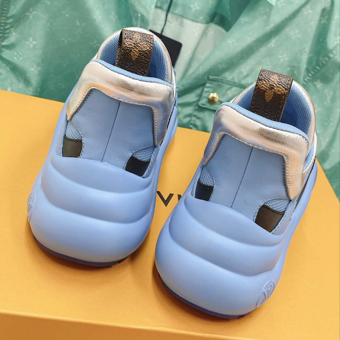 Louis Vuitton LV Archlight Sneaker      - FashionPlug