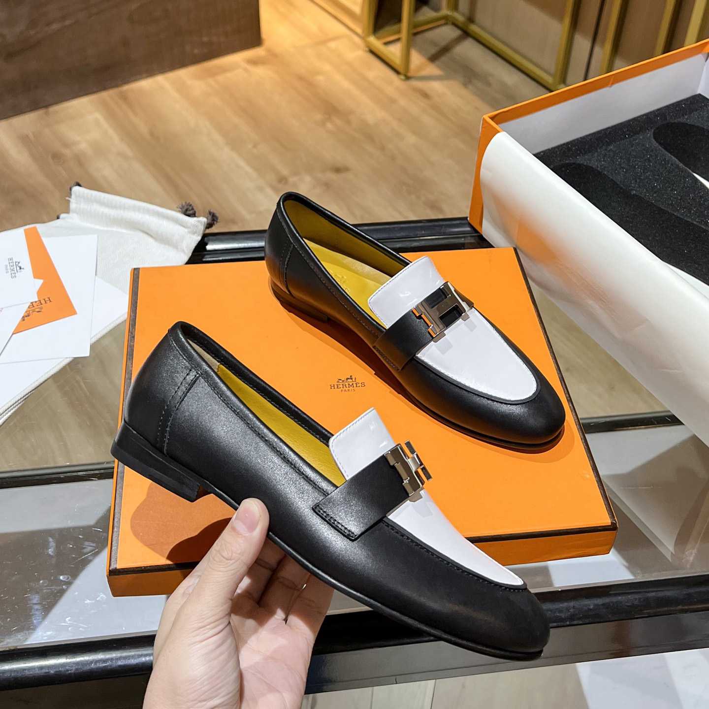 Hermes Paris Loafer - FashionPlug