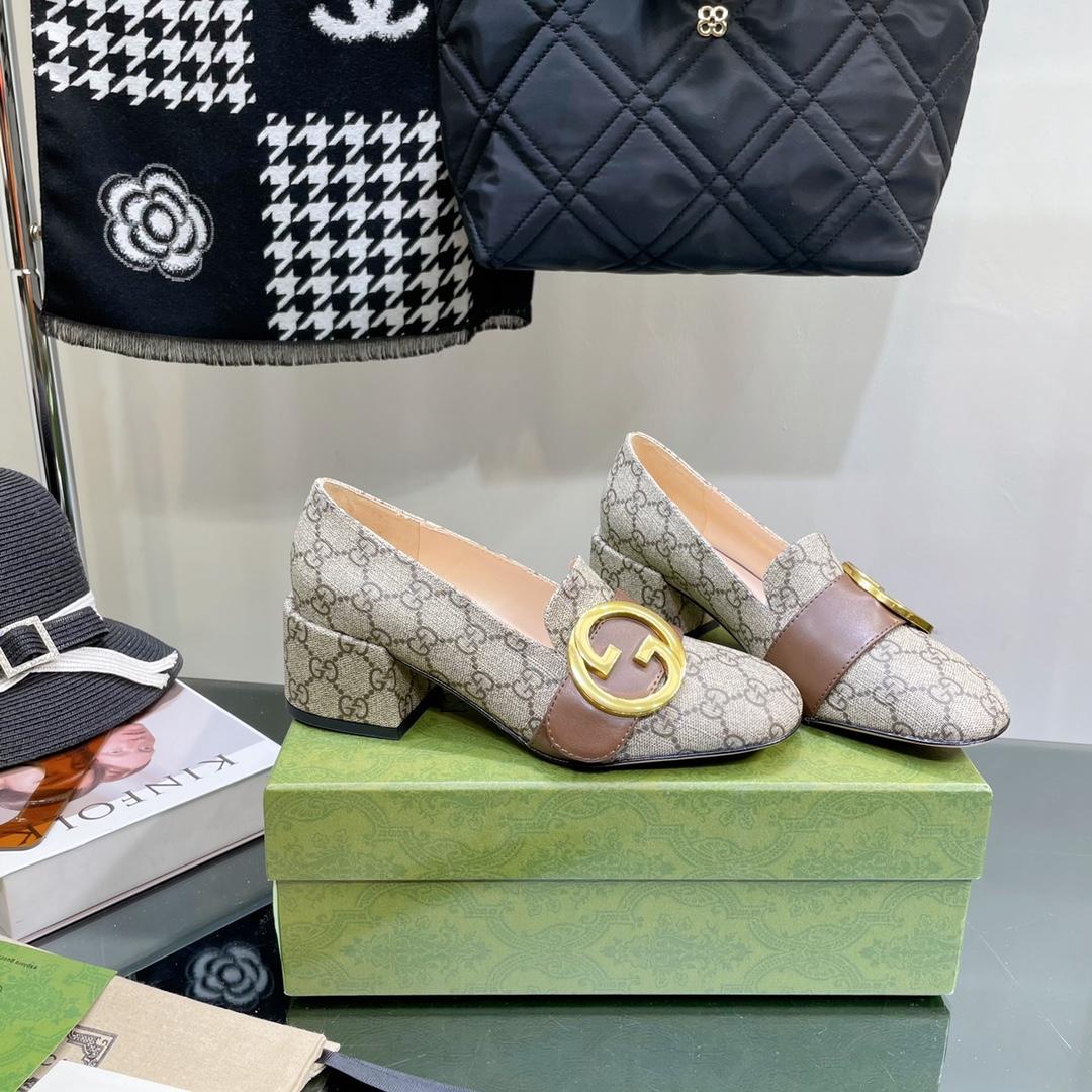 Gucci Women's Gucci Blondie Pump - FashionPlug