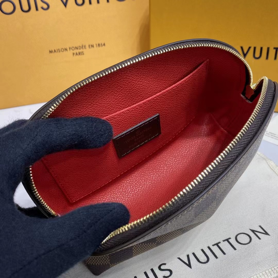 Louis Vuitton Cosmetic Pouch (17-11.5-6cm)   N47516 - FashionPlug