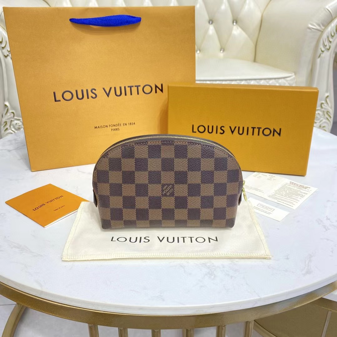Louis Vuitton Cosmetic Pouch (17-11.5-6cm)   N47516 - FashionPlug