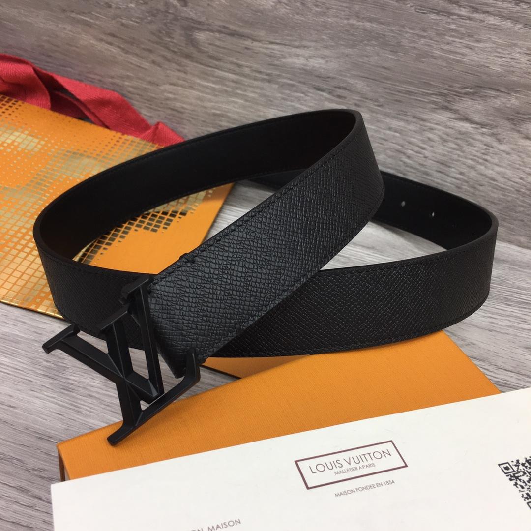 Louis Vuitton 35MM Belt - FashionPlug