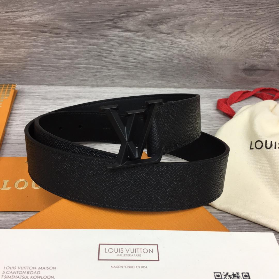 Louis Vuitton 35MM Belt - FashionPlug
