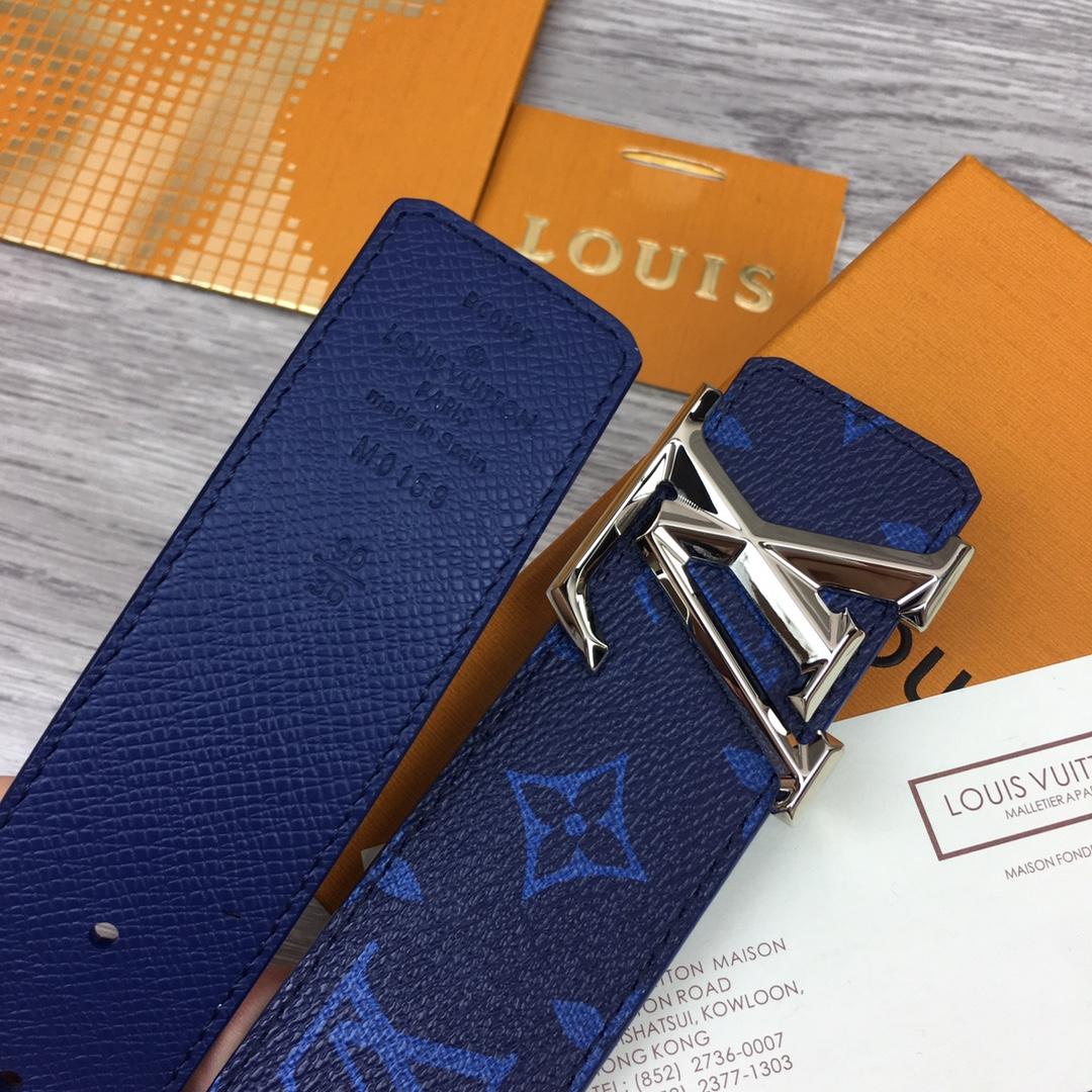 Louis Vuitton LV Pyramide 40mm Reversible - FashionPlug