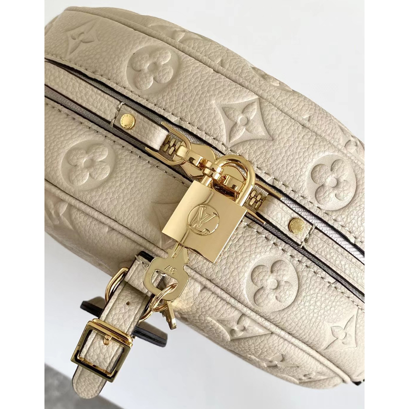 Louis Vuitton Boite Chapeau Souple MM(20-22.5-8cm) - FashionPlug