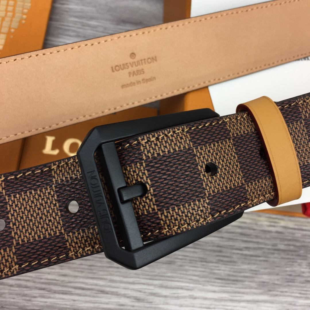 Louis Vuitton 35MM Belt - FashionPlug