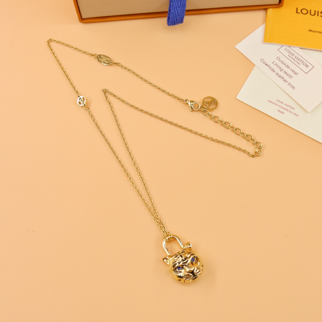 Louis Vuitton My LV Tiger Necklace     M00595 - FashionPlug
