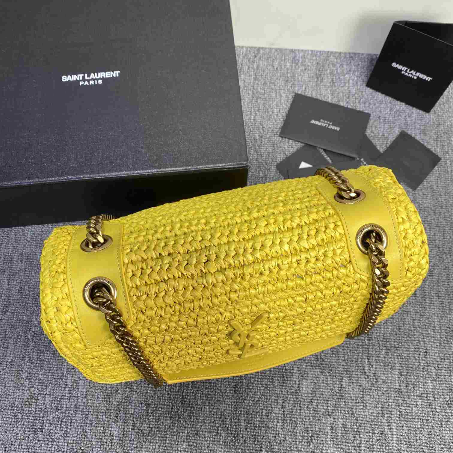 Saint Laurent Niki Medium Chain Bag In Raffia And Leather(28-22-9cm) - FashionPlug