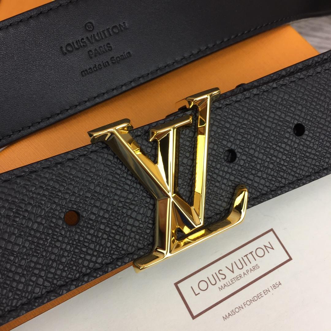 Louis Vuitton 35MM Belt - FashionPlug