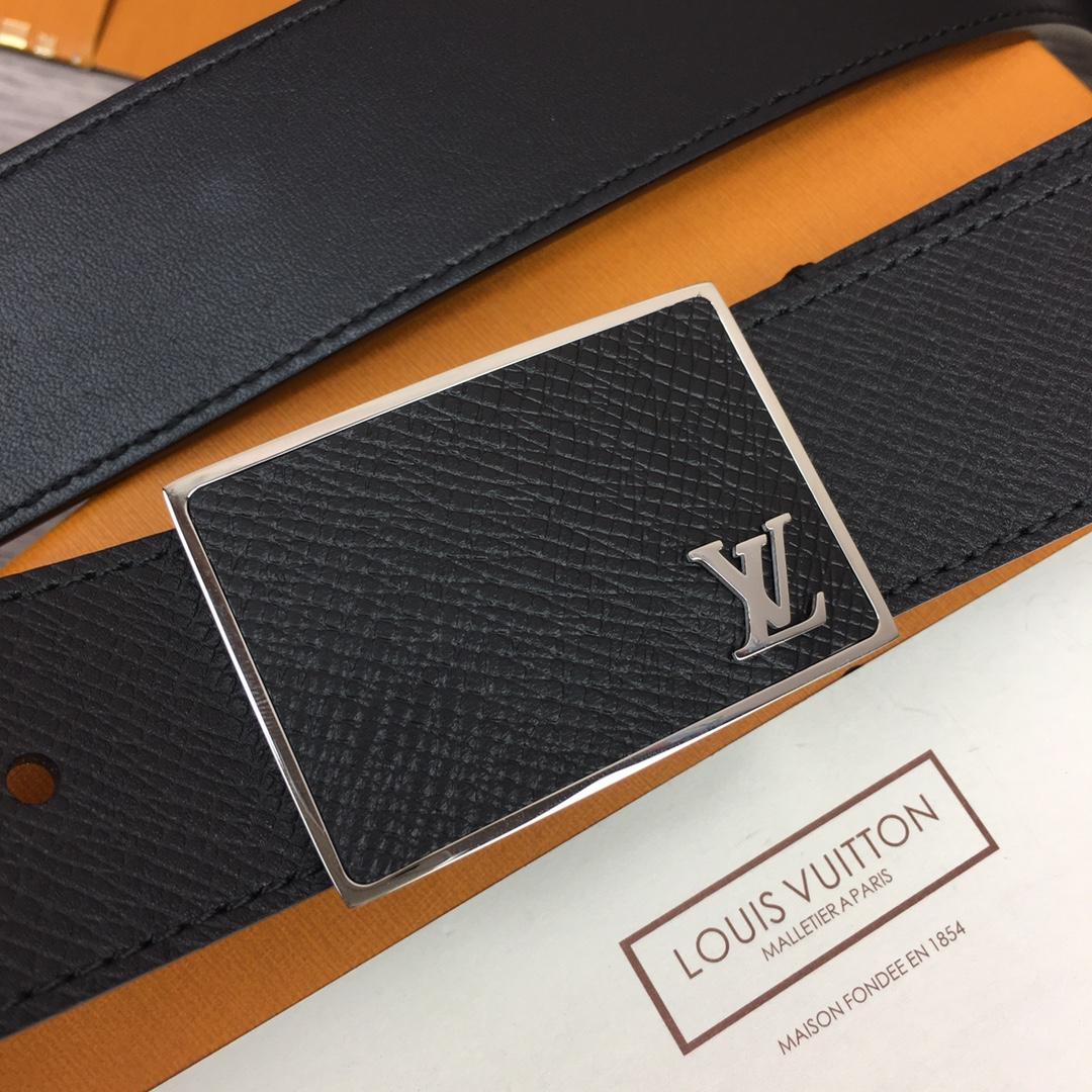 Louis Vuitton 35MM Belt - FashionPlug