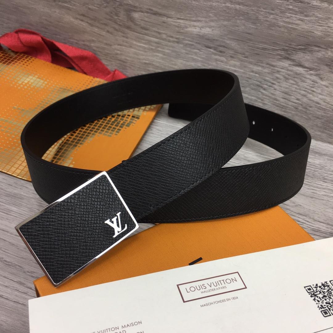 Louis Vuitton 35MM Belt - FashionPlug