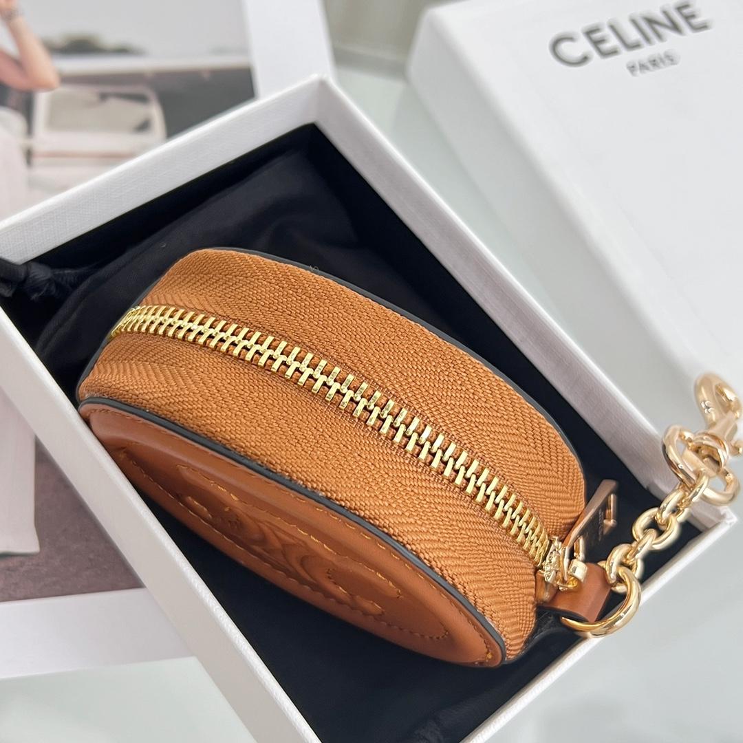 Celine Purse With Hook Cuir Triomphe In Smooth Calfskin  - FashionPlug