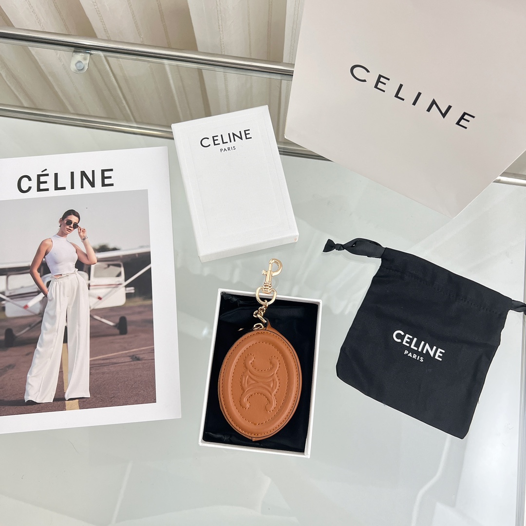 Celine Purse With Hook Cuir Triomphe In Smooth Calfskin  - FashionPlug