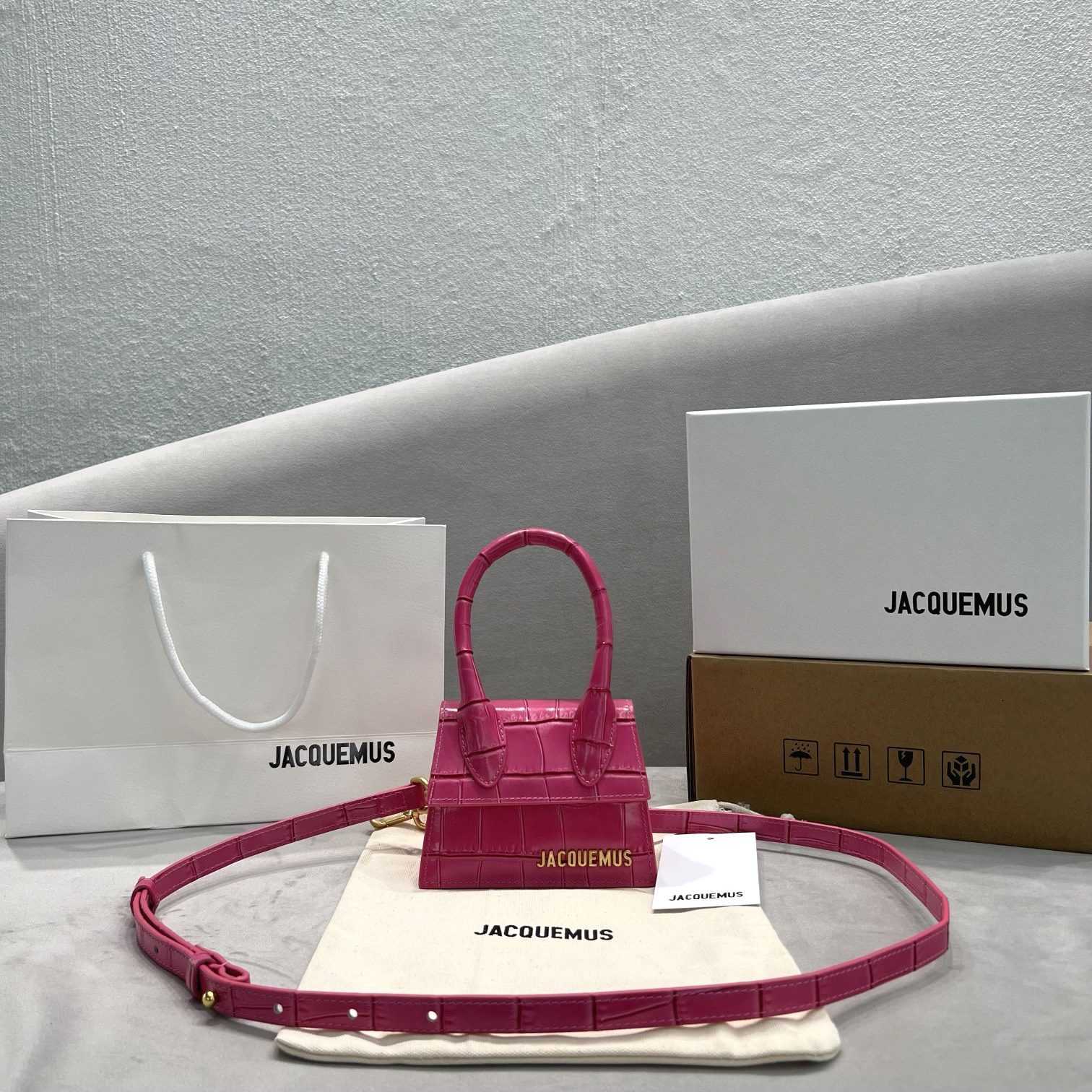Jacquemus Le Chiquito Signature Mini Handbag(12-8-5cm) - FashionPlug