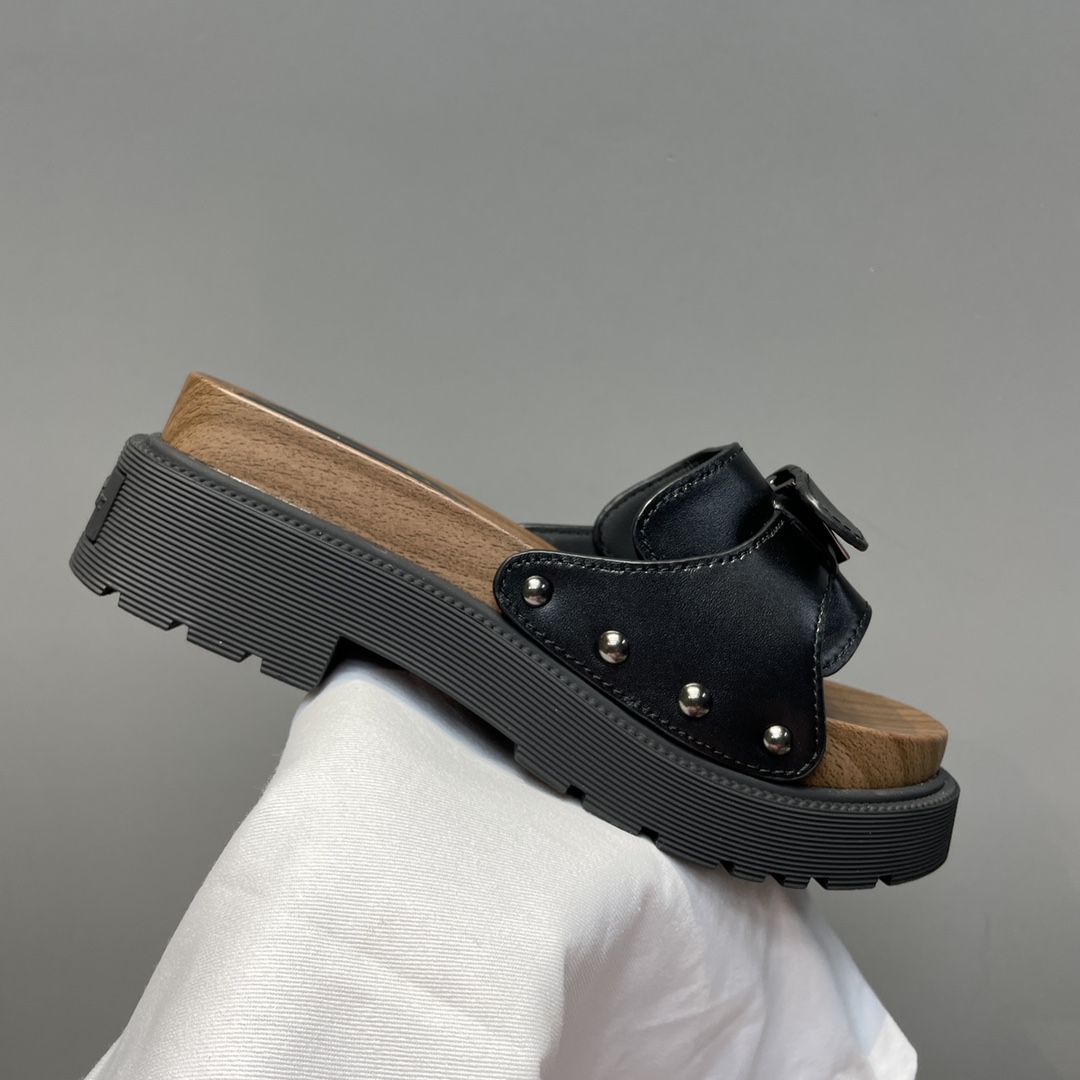 Dior Diorquake Strap Slide - FashionPlug