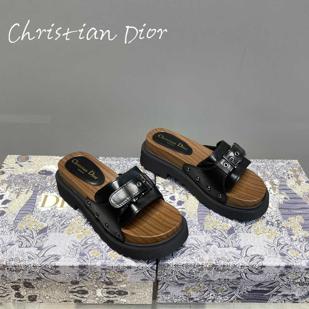 Dior Diorquake Strap Slide - FashionPlug