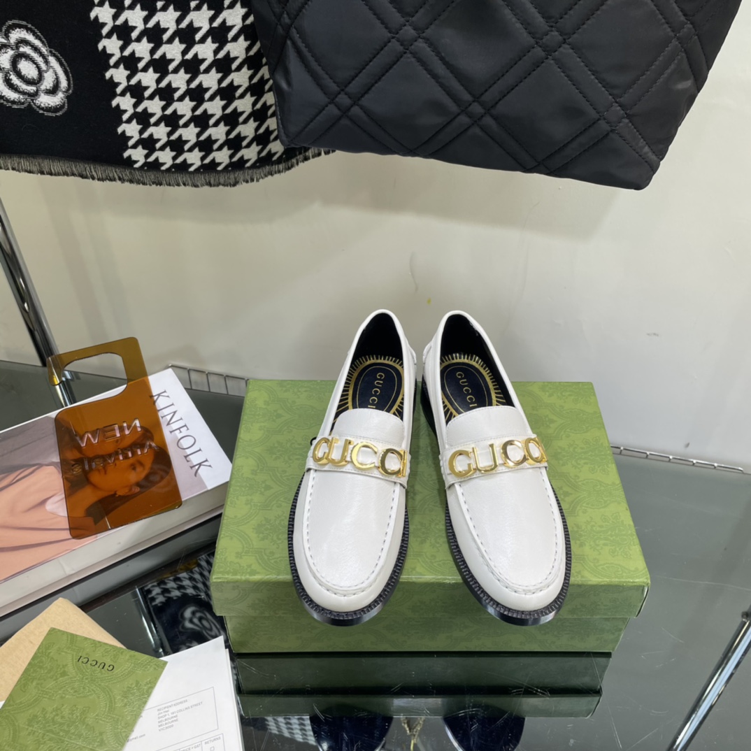 Gucci Women's Gucci Leather Loafer - FashionPlug