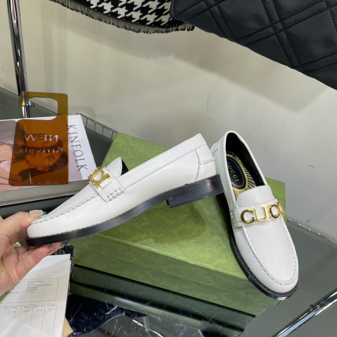 Gucci Women's Gucci Leather Loafer - FashionPlug