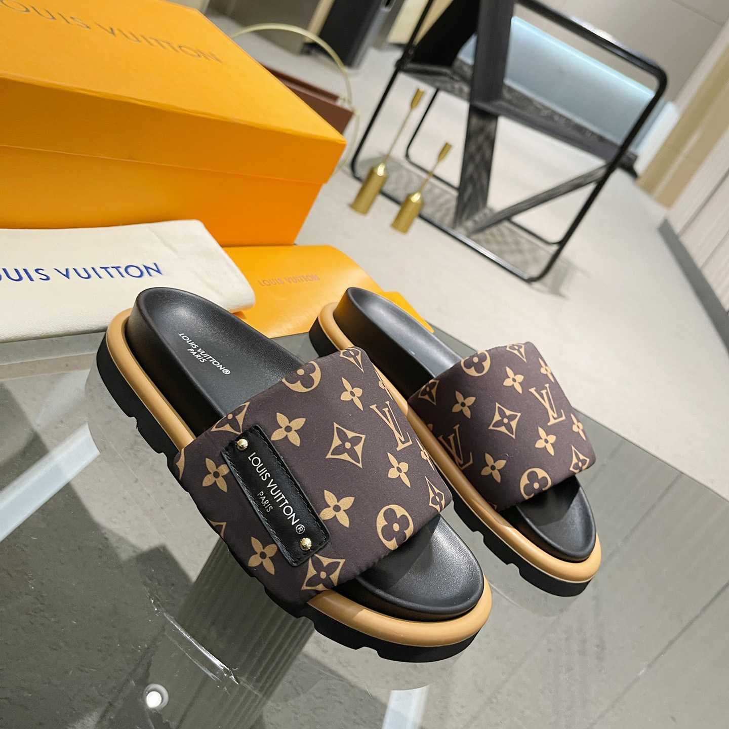 Louis Vuitton Pool Pillow Flat Comfort Mule    1AAEBX - FashionPlug