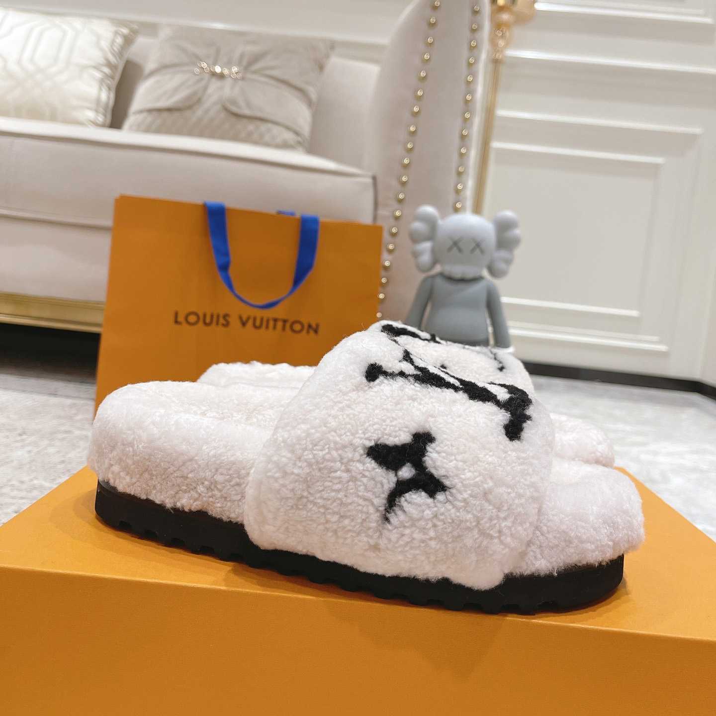 Louis Vuitton Paseo Flat Comfort Mule    - FashionPlug