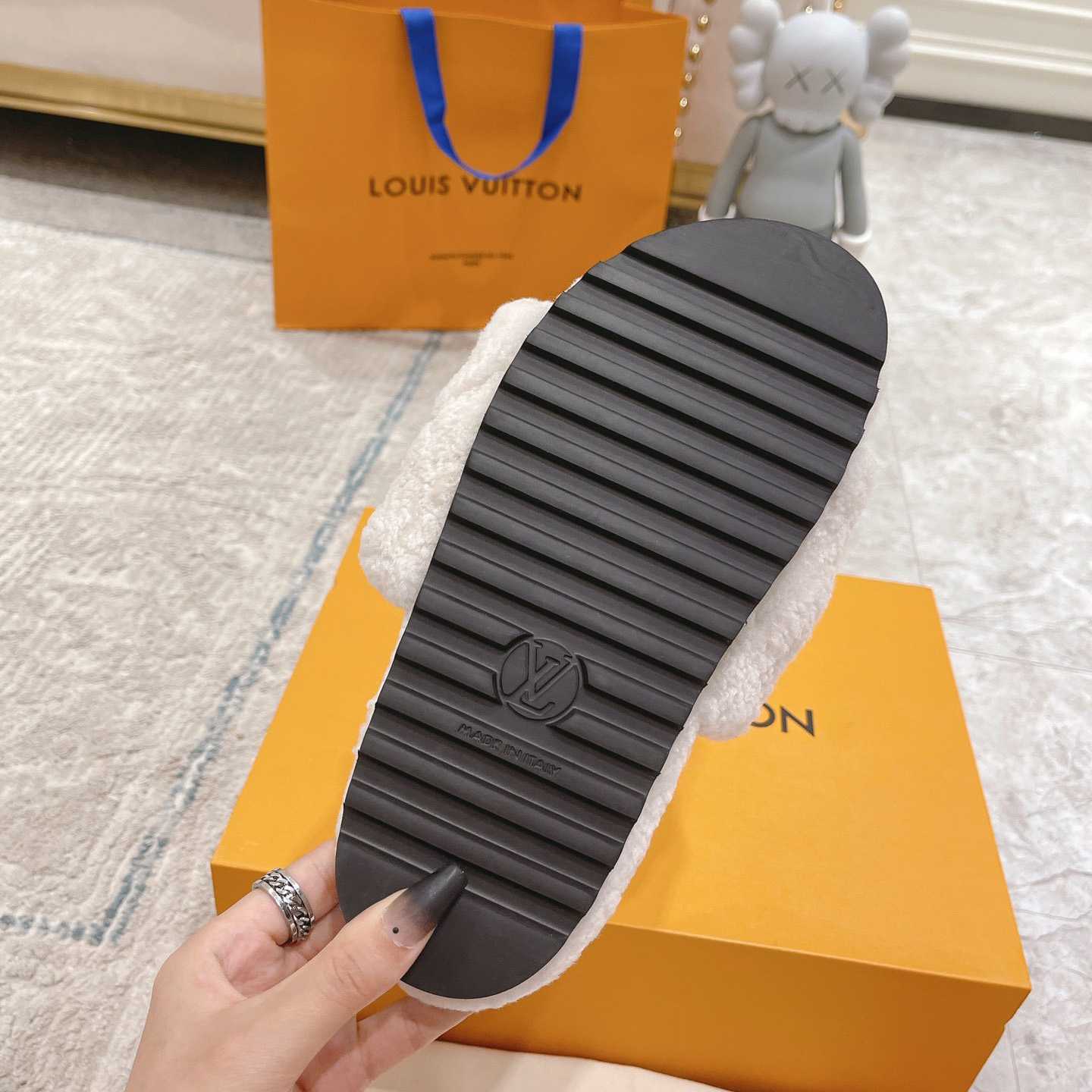 Louis Vuitton Paseo Flat Comfort Mule    - FashionPlug