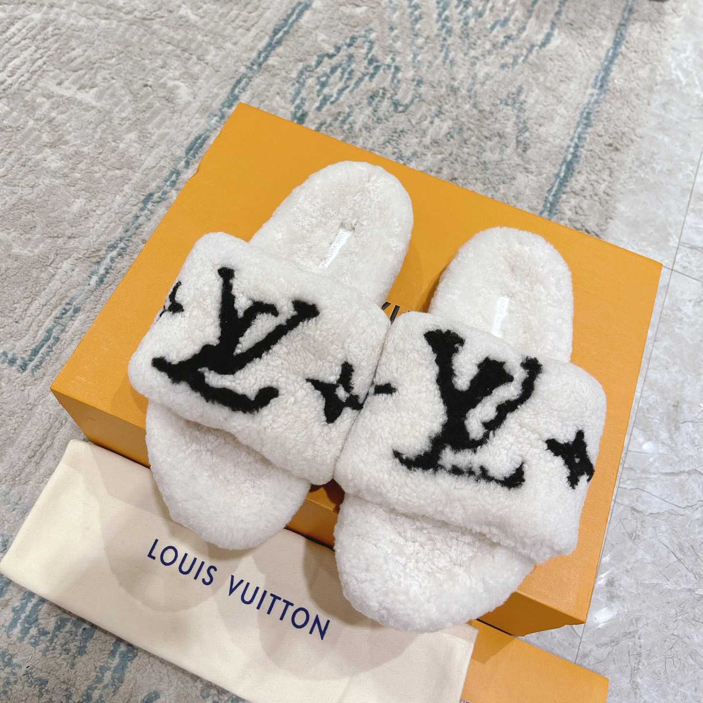 Louis Vuitton Paseo Flat Comfort Mule    - FashionPlug