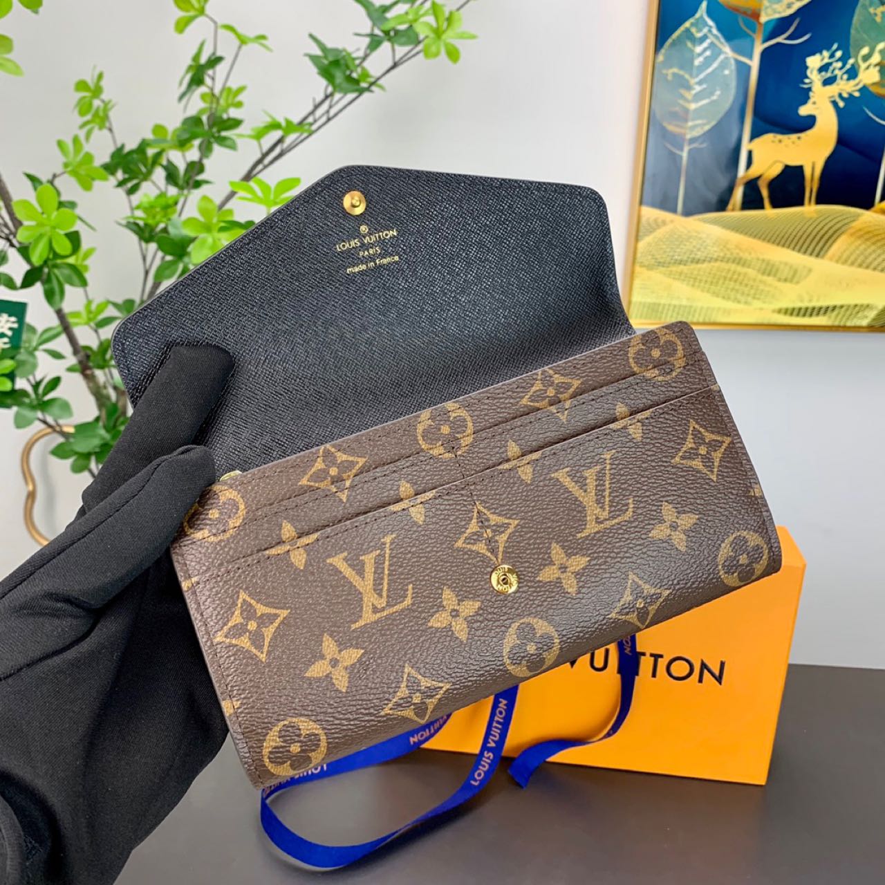 Louis Vuitton  Sarah Wallet (19-10.5-2CM)   M80726 - FashionPlug