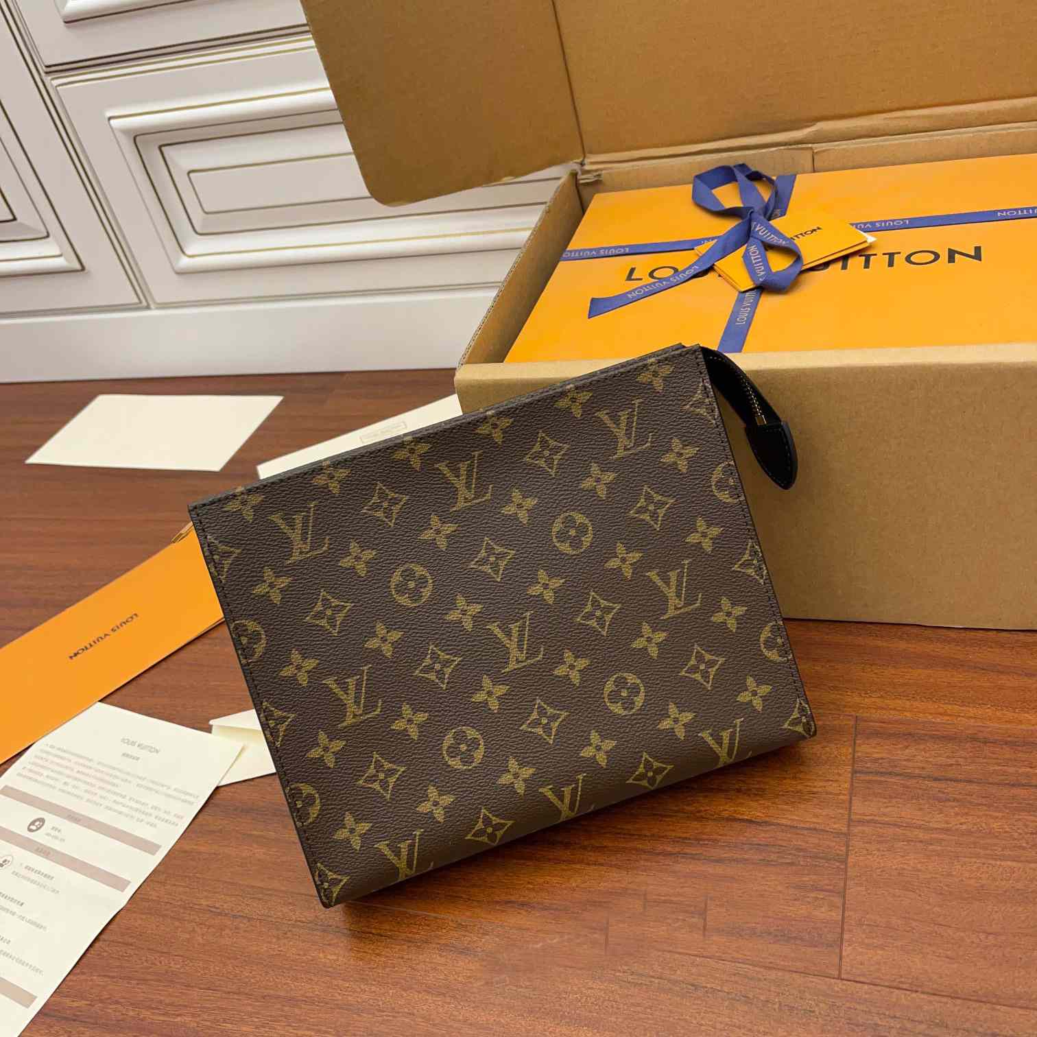 Louis Vuitton Poche Toilette NM(25-20-5.5cm)    M46037 - FashionPlug