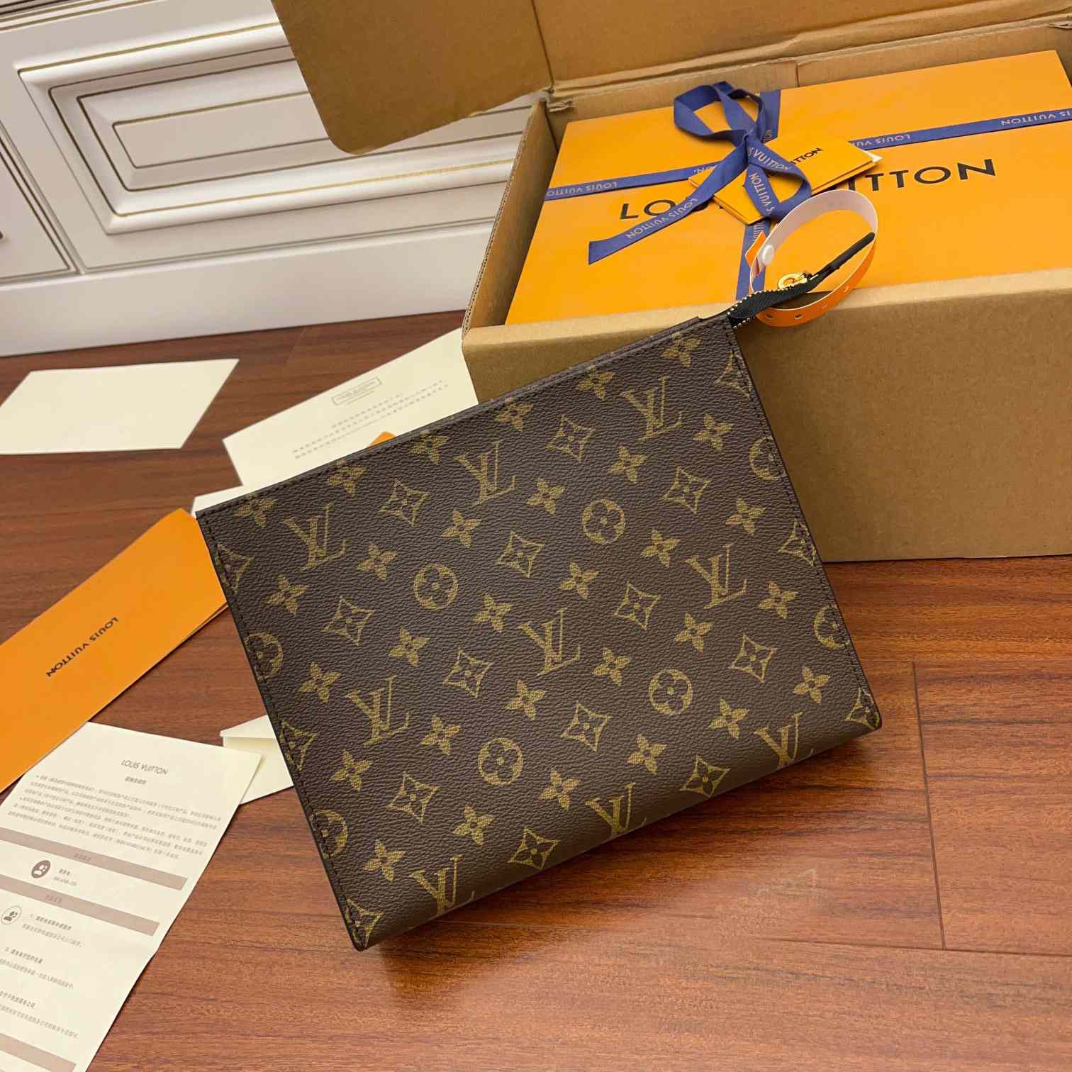 Louis Vuitton Poche Toilette NM(25-20-5.5cm)    M46037 - FashionPlug