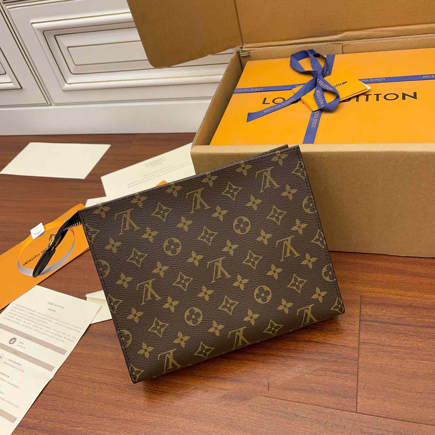 Louis Vuitton Poche Toilette NM(25-20-5.5cm)    M46037 - FashionPlug