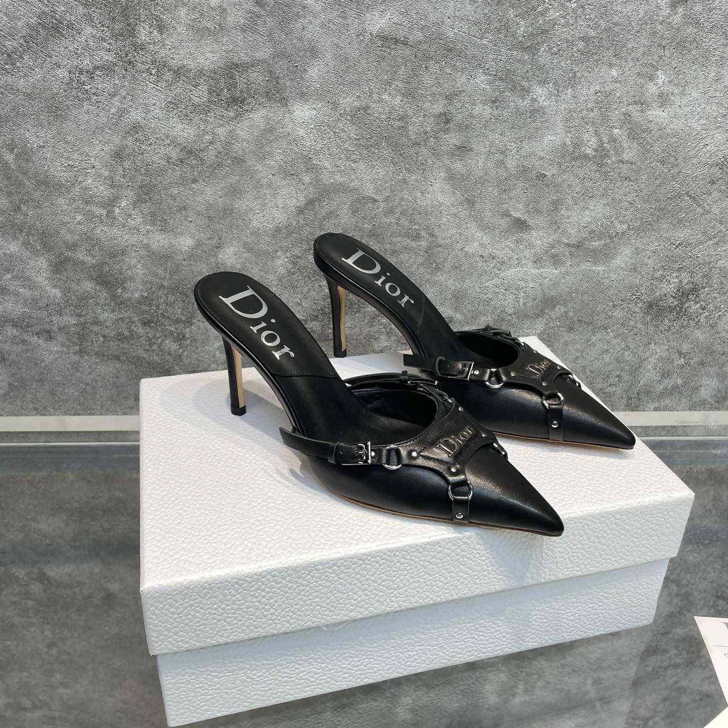 Dior Black Leather Pump - FashionPlug
