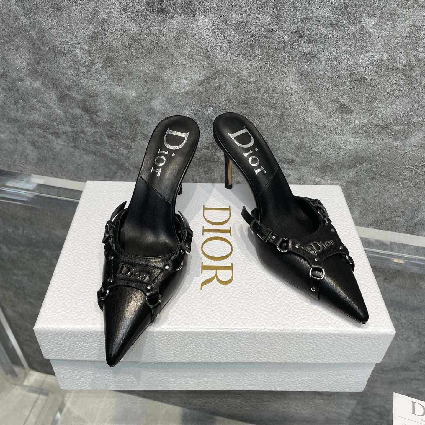 Dior Black Leather Pump - FashionPlug