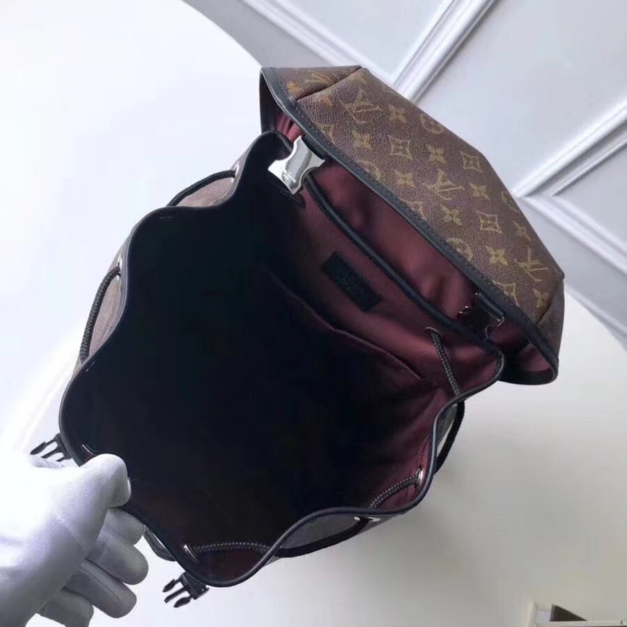 Louis Vuitton Christopher PM (22-44-15cm)   M43735 - FashionPlug