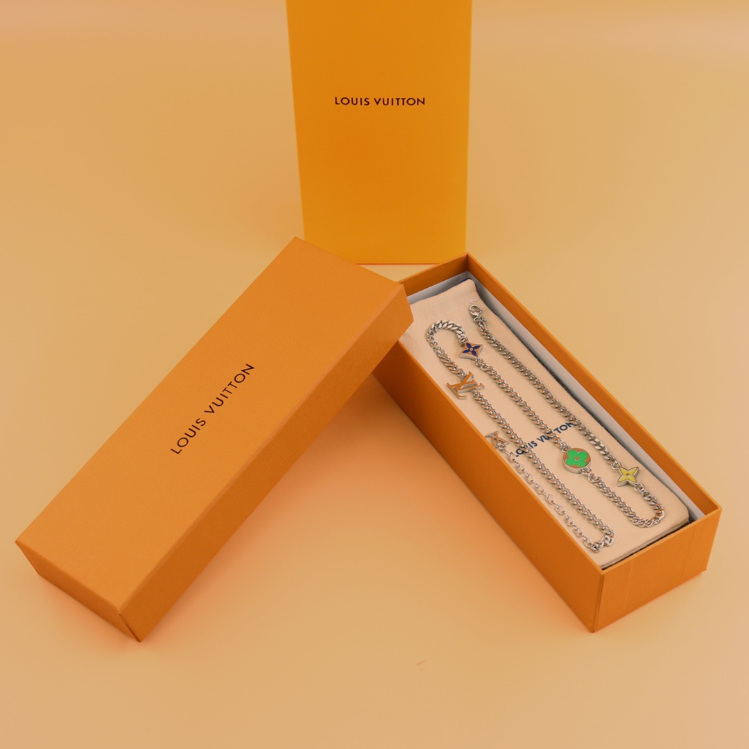 Louis Vuitton LV Sunrise Necklace   M00652 - FashionPlug