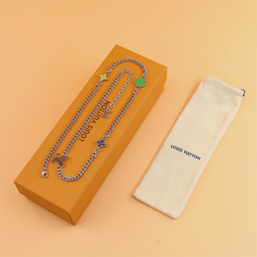 Louis Vuitton LV Sunrise Necklace   M00652 - FashionPlug