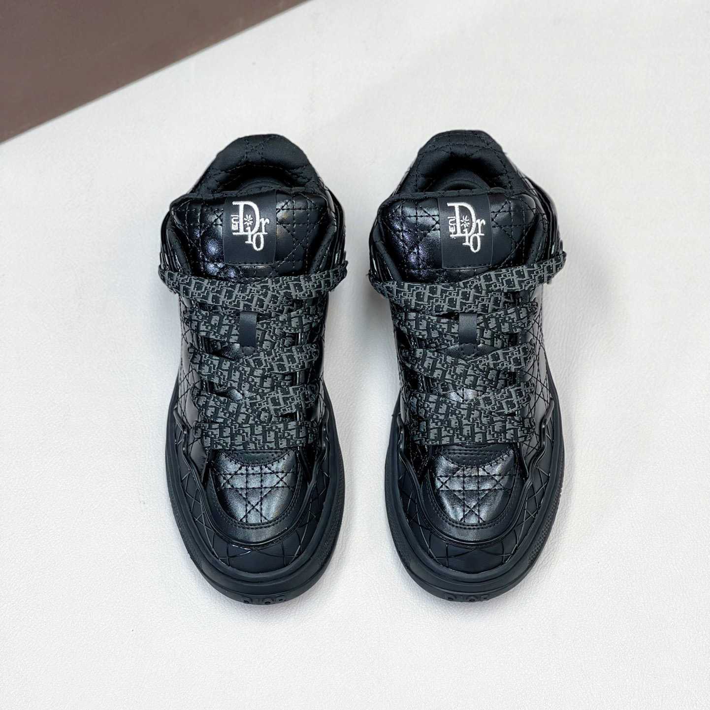 Dior “CD Icon” Sneaker - FashionPlug