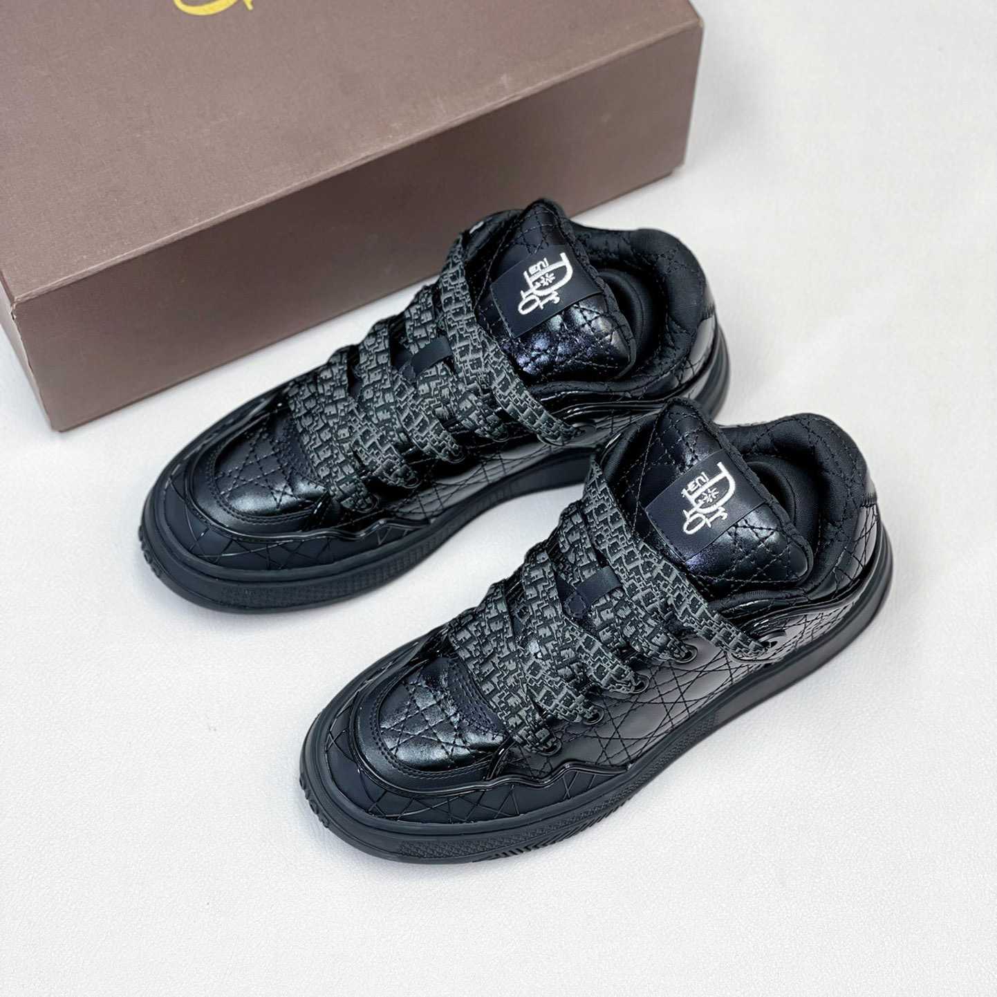 Dior “CD Icon” Sneaker - FashionPlug